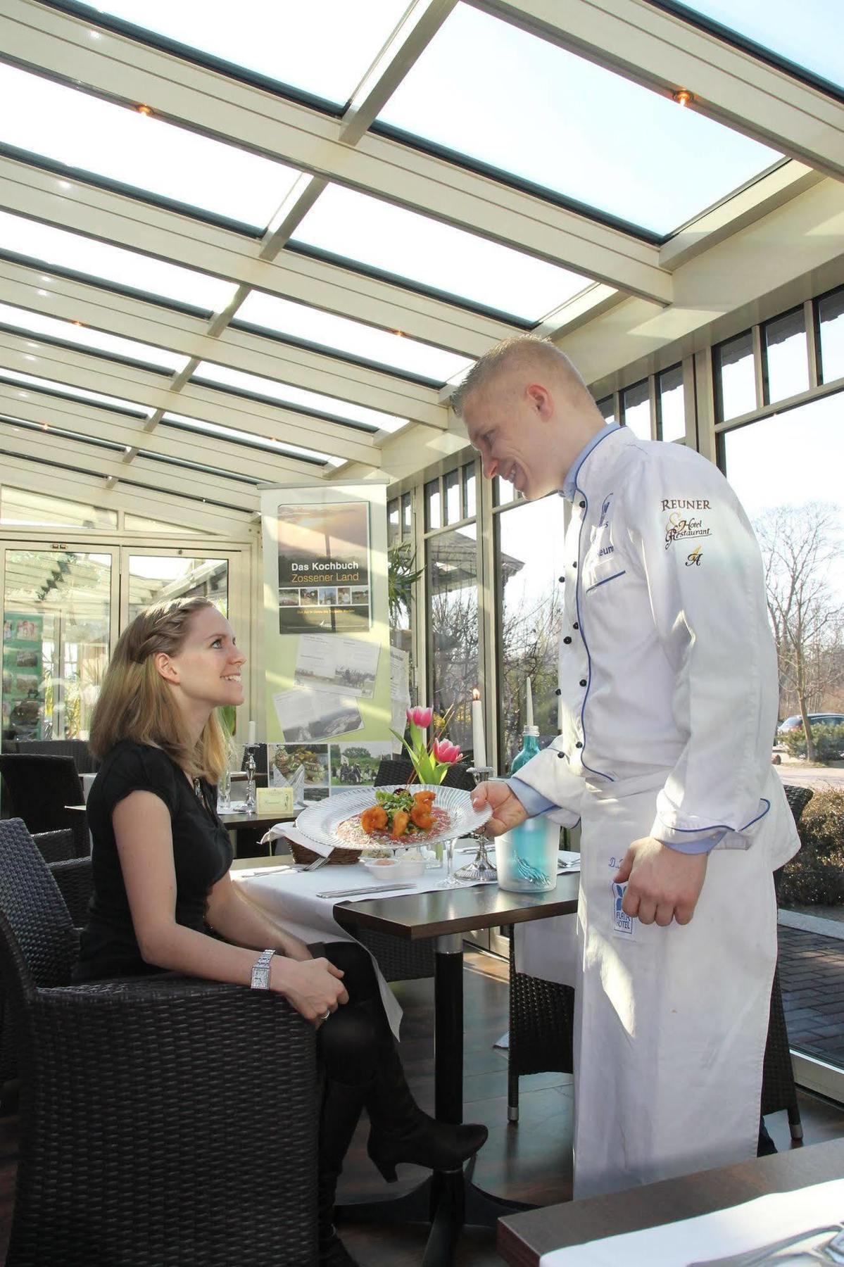 Flair Hotel Reuner Zossen Exteriör bild